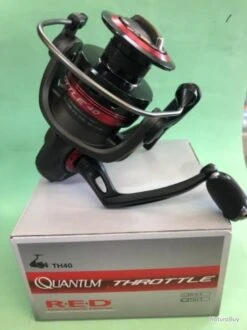 1 Moulinet Throttle TH40 Quantum Peche Carnassier Promo