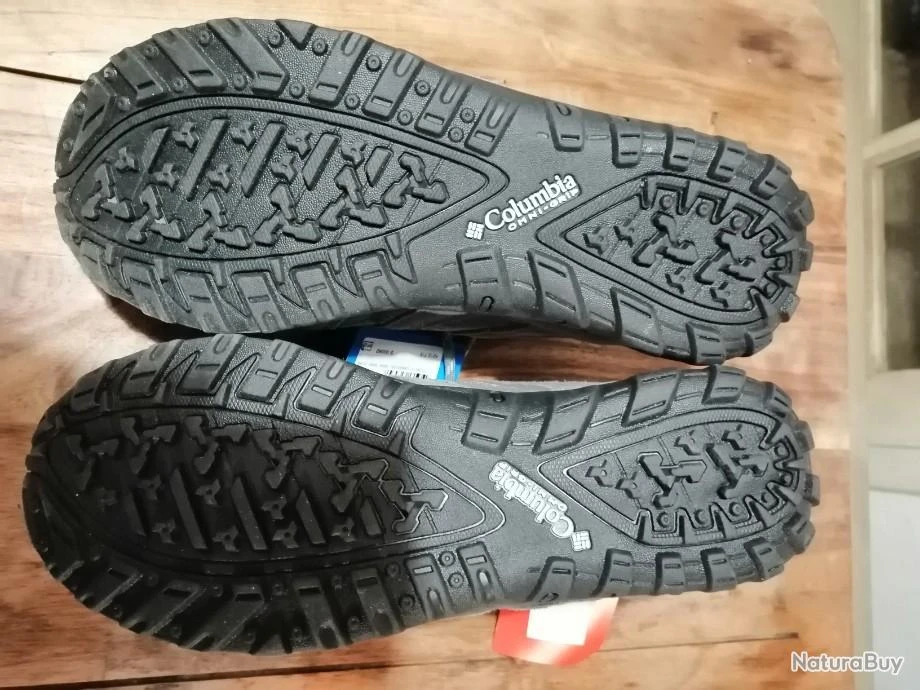 Chaussures Outdoor COLUMBIA TECHLITE - T42 - Semelles OMNI-GRIP - Couleur Gris - Etat Quasi Neuf 8 Chaussures Outdoor COLUMBIA TECHLITE - T42 - Semelles OMNI-GRIP - Couleur Gris - Etat Quasi Neuf – Image 6