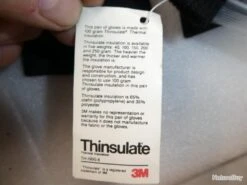 Lot: 3 Paires De Chaussette Et Une De Gants -Matériel De Pêche 00007 lot 3 paires de chaussette et une de gants